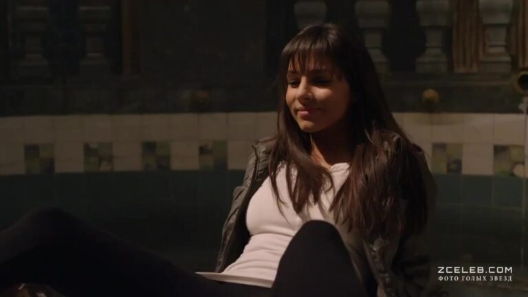 shikarnaja golaja grud roksanny pallett v filme povorot ne tuda 6 poslednij kurort 2014 d9edf1c