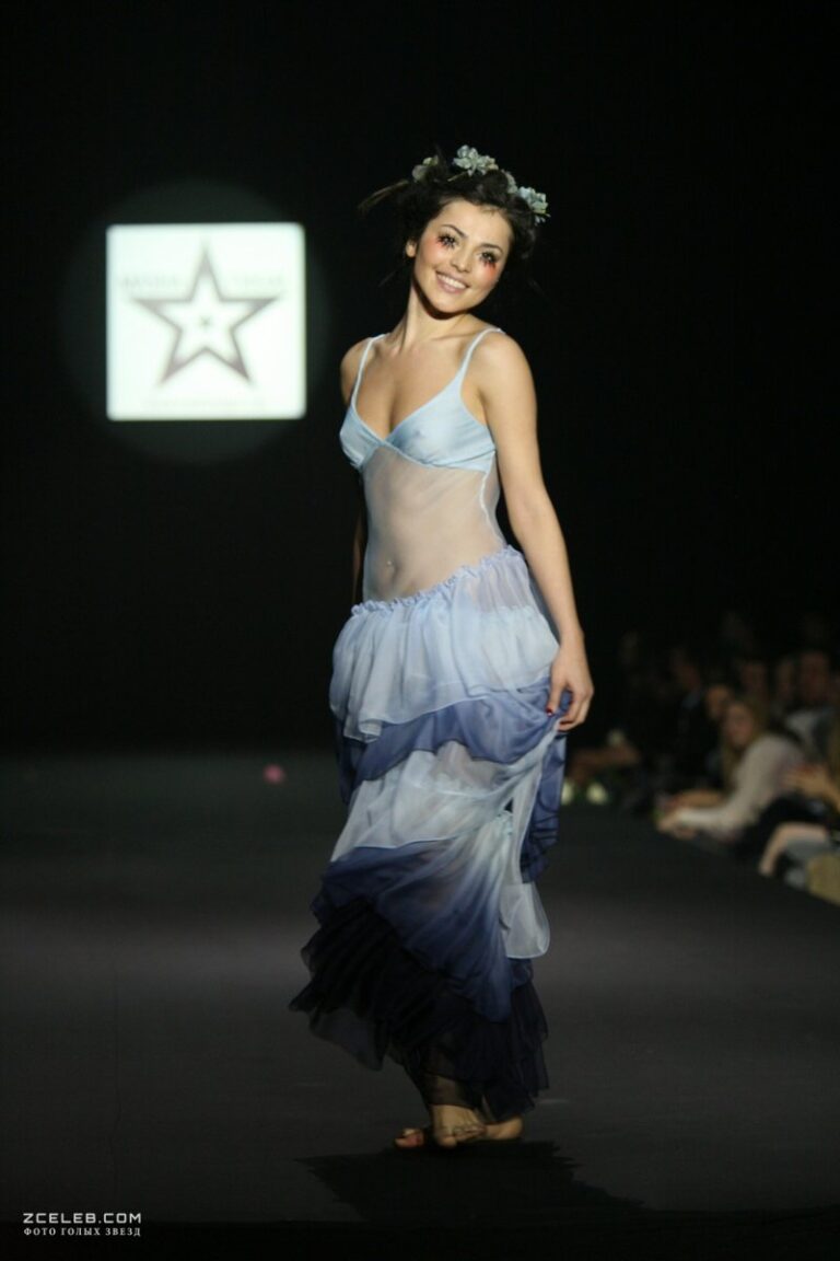 torchashhie soski sati kazanovoj na pokaze mod 4998b21