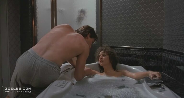 valerija golino zasvetila grud v filme chelovek dozhdja 1988 384cca2