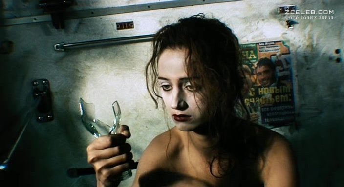 Виктория Исакова снялась голой в фильме «Точка», 2005