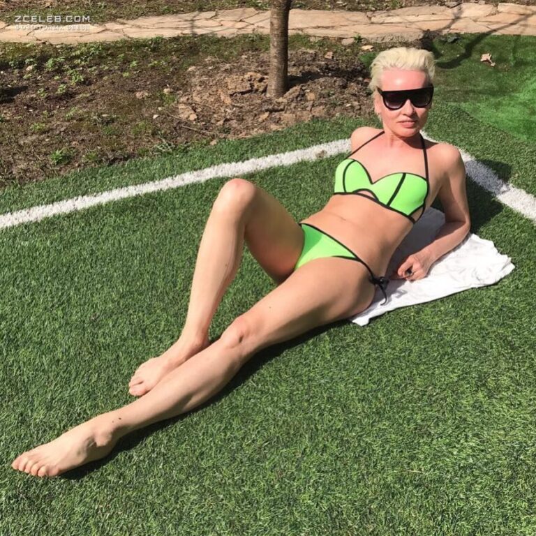 zhanna epple v kupalnike 02052017 148fe66