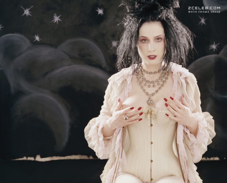 appetitnye soski dity fon tiz v fotosessii jana uajta 24a7fd6