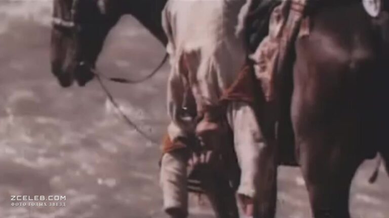 dilorom kambarova zasvetila grud v filme sedmaja pulja 1972 d575154