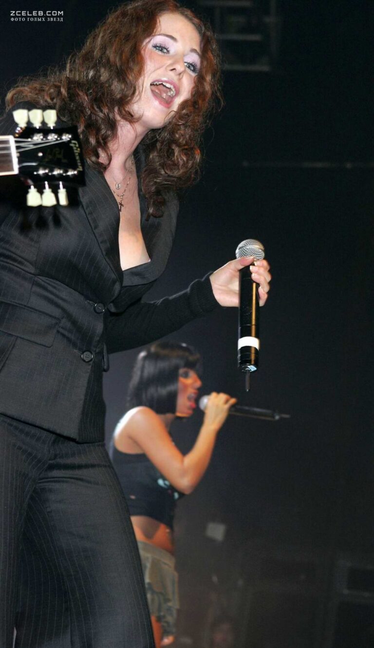 glubokoe dekolte leny katinoj na vystuplenii 159772a