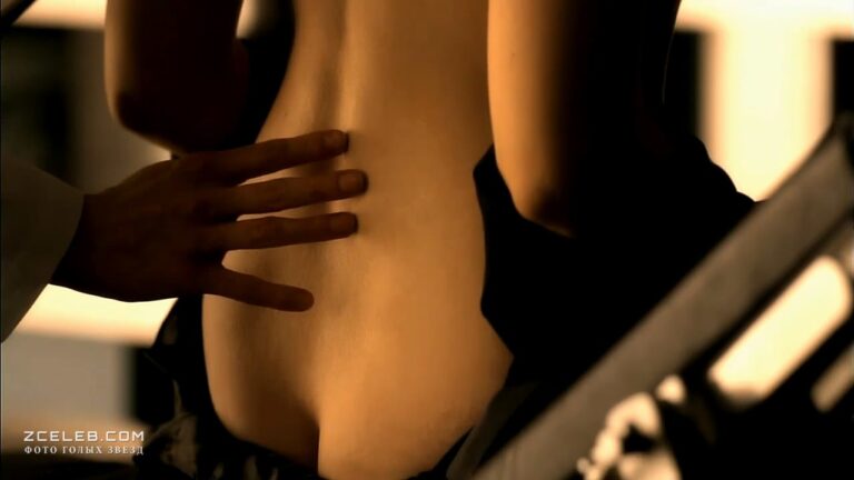 golaja anna silk v seriale zov krovi 2010 36bba9d