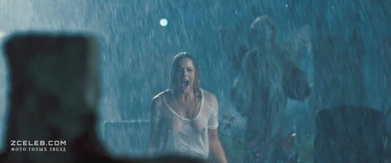 golaja ebbi kornish v filme sem psihopatov 2012 5fd3809