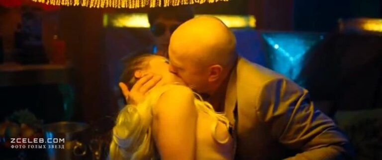 golaja grud aleny kornevoj v filme na oshhup 2010 ee02aa7