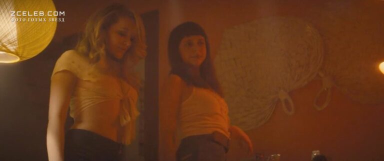 golaja grud madlen uest v filme dnevnik devochki podrostka 2015 3b2135a