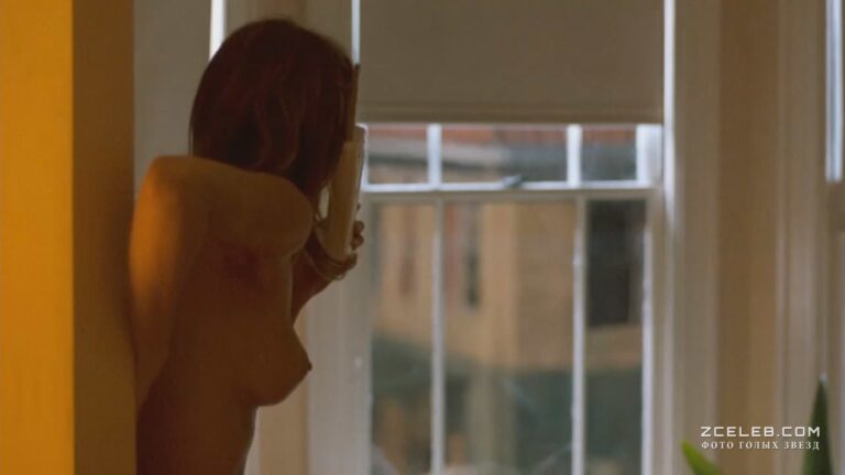 golaja sheron stoun v filme specialist 1994 ea20054