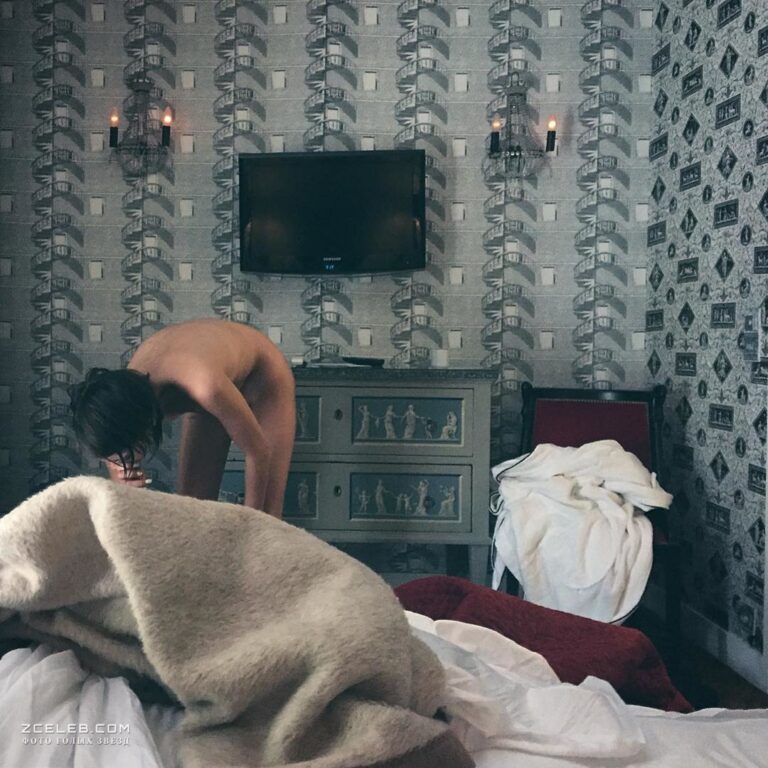 gorjachaja uilla holland bez odezhdy na foto iz instagram 8f3e867