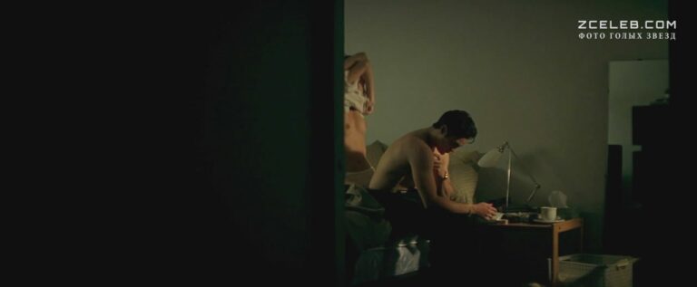 sharliz teron topless v filme jardy 2000 019813c