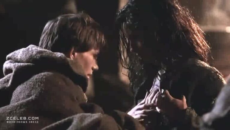 zhguchaja valentina vargas ogolila grud i popu v filme imja rozy 1986 3d713bc